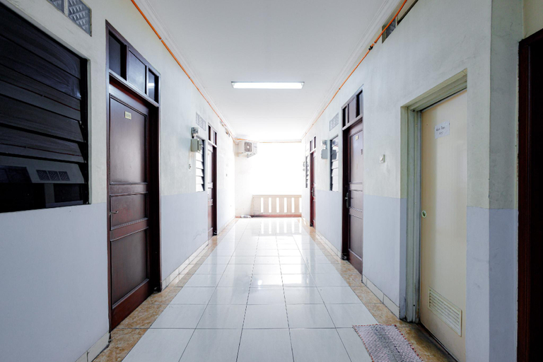 Others 4, J&B Rooms Tomang Jakarta Mitra RedDoorz, West Jakarta