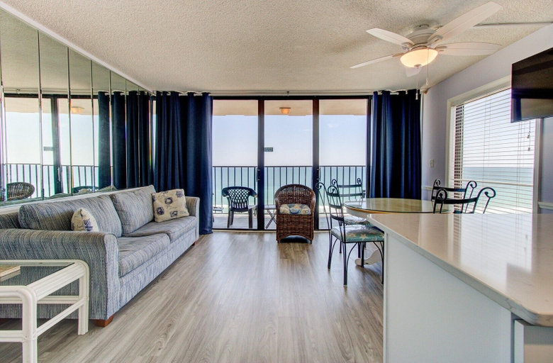 Living area 2, 1014 The Sea Is Calling by Atlantic Towers, New Hanover