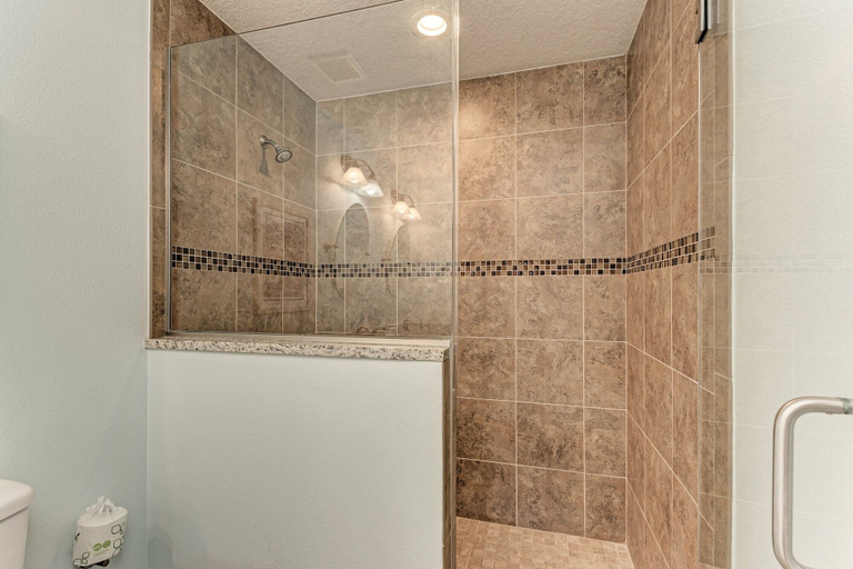 Bathroom 4, Starfish Cove managed by Beach Retreats, Manatee