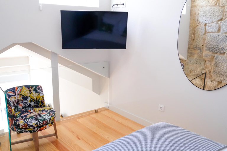 Others 5, Adega Floresta Residence, Porto