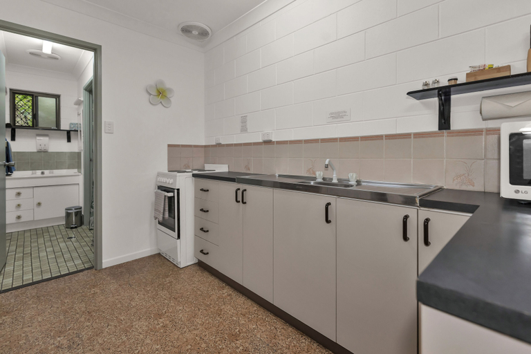 Others 4, Balgal Beach Units, Thuringowa - Pt B