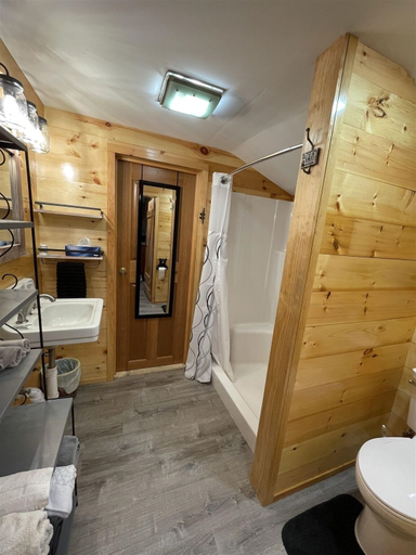 Bathroom, Clearview Limit 6 4 Bedroom Villa by RedAwning, Cumberland
