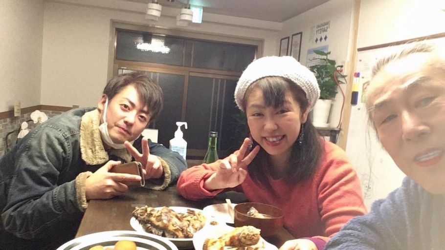 Food & Drinks 4, Guest House Studio 51, Emukae