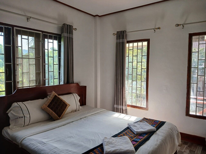 Bedroom 2, Riverside Garden Hostel, Vangvieng