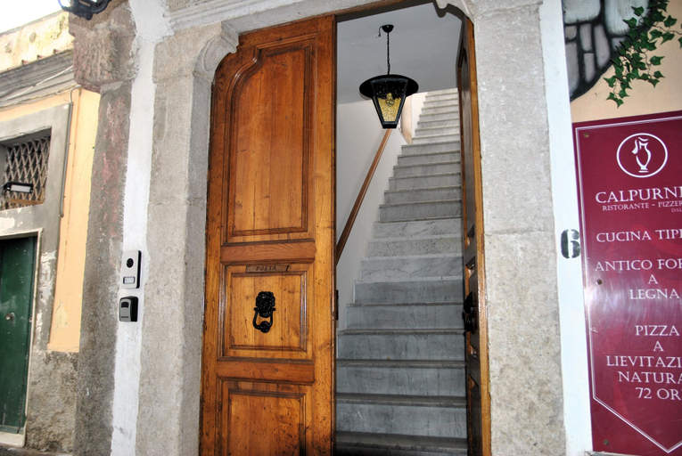 Exterior & Views 2, Room in B&B - Mariasofia Master Suite With Private Bathroom, Latina