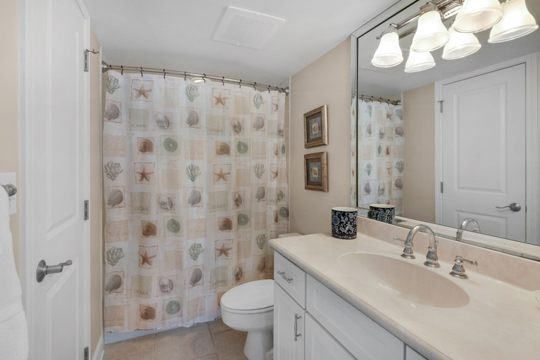 Bathroom 4, Sea Oats 4 Bedroom Condo by RedAwning, Escambia