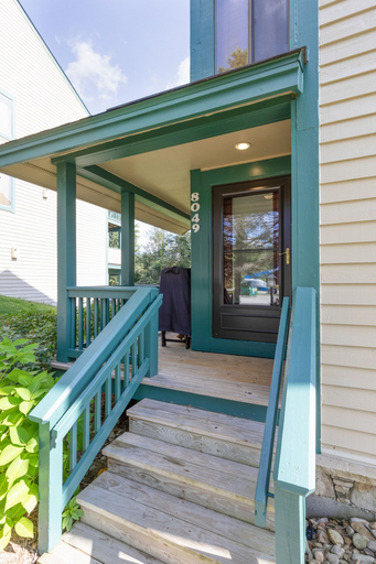 Exterior & Views 2, Seven Springs 2BR Loft Premium Condo, sleeps 11! by RedAwning, Somerset