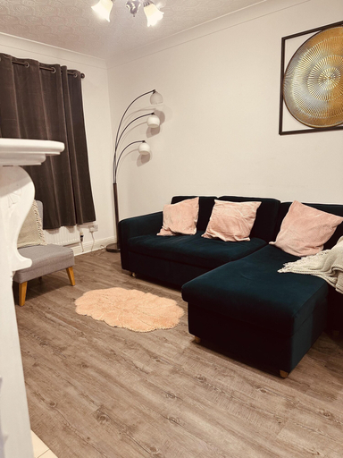 Bedroom, 3 Bed House - Sleeps 5 - Parking - Garden - Wifi, Blackburn with Darwen