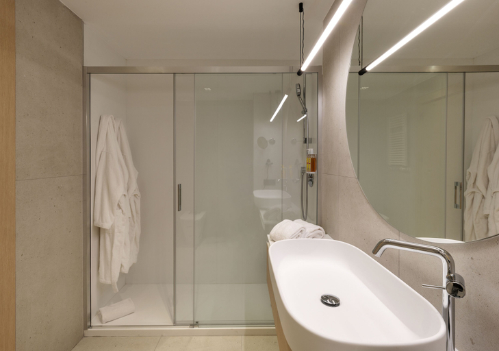 Bathroom 4, Hotel Zenit Coruña, A Coruña