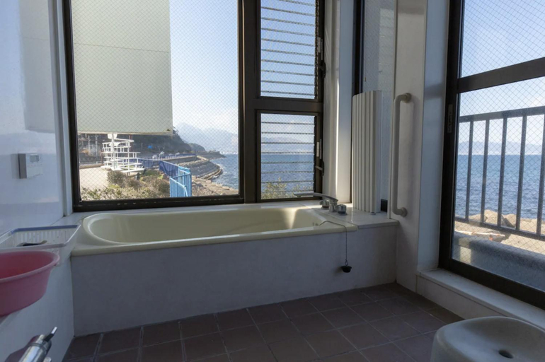 Bathroom 2, Kantan the house with ocean view, Ōita