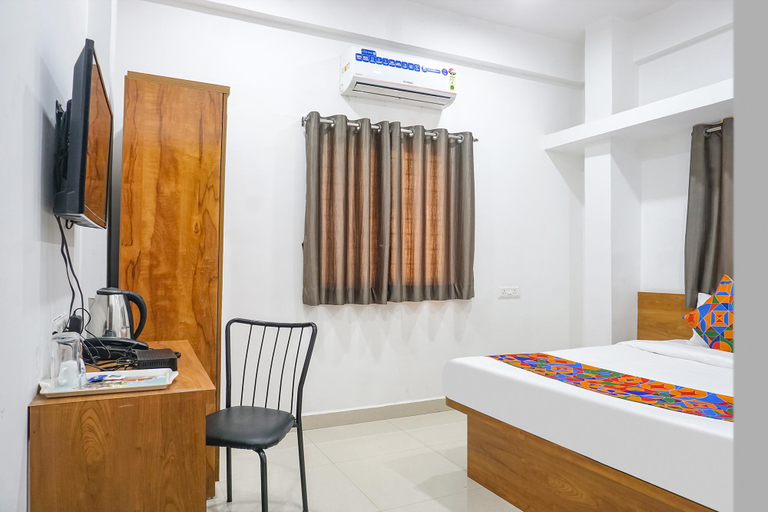 Bedroom 3, FabHotel White House Inn - EON IT Park, Pune