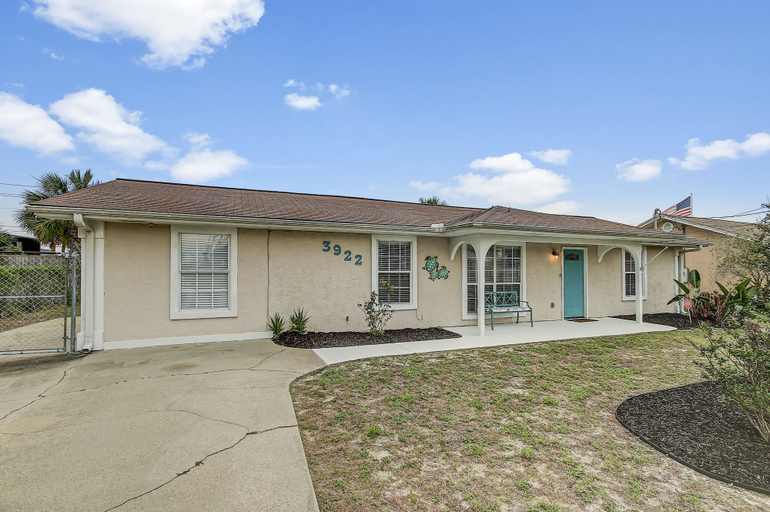 Exterior & Views 2, 3922 Treasure Cir - Hidden Treasure, Bay