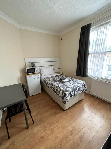 Others 5, WIllesden Lodge Guest House, London