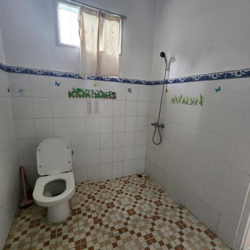 bathroom 5
