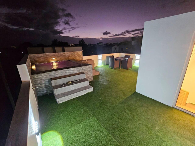Property grounds 2, Rooftop Garden Jacuzzi Luxury Villa, Black River