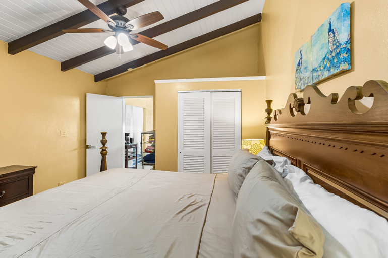 Others 5, A Getaway From Your Getaway 1 Bedroom Condo by RedAwning, Sion Farm