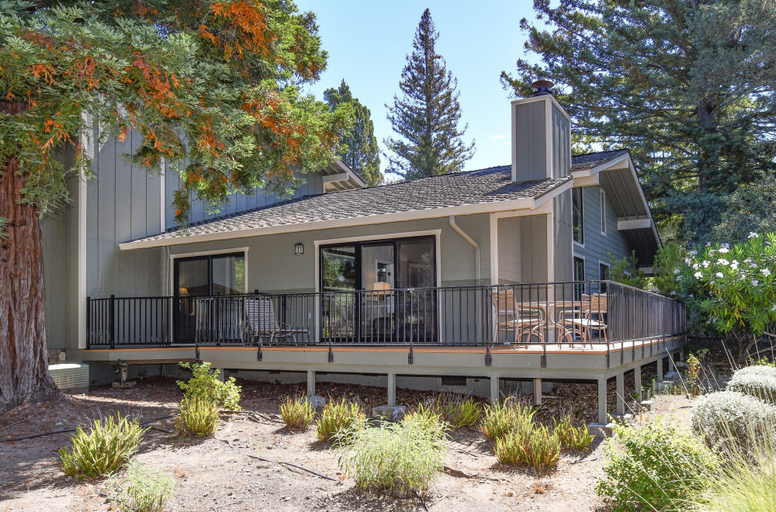 Exterior, 808 Augusta Cir 3 Bedroom Home by RedAwning, Napa