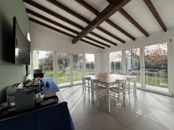 Others 5, Guest House Montestallone, Roma