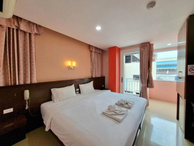 Bedroom 24