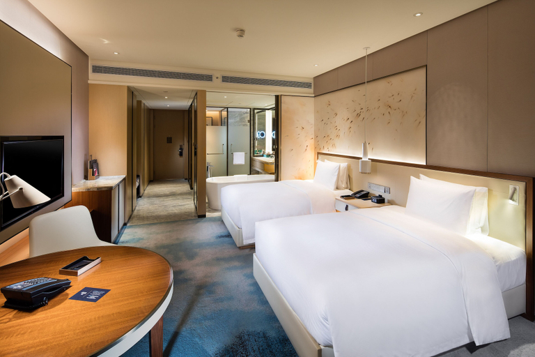 Bedroom 3, Hilton Quanzhou Riverside, Quanzhou