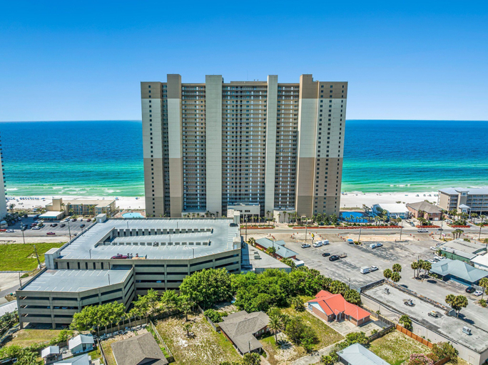 Tidewater Beach Resort, Bay