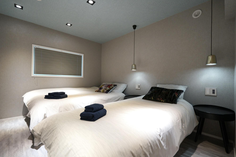 Room 3, Real Life Aoyama 2BR Suite 5pax 3bed 3min Metro, Shibuya