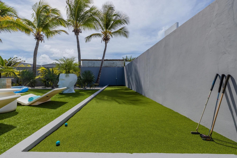 Others 5, Unique Modern 4BR w Large Private Pool Mini Golf
