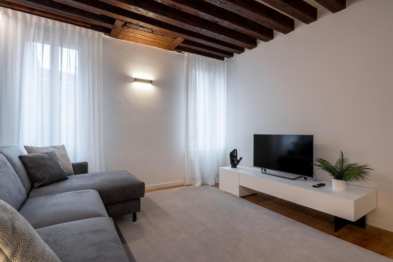 Interior 4, Sant'Angelo Apartment by Wonderful Italy, Venezia