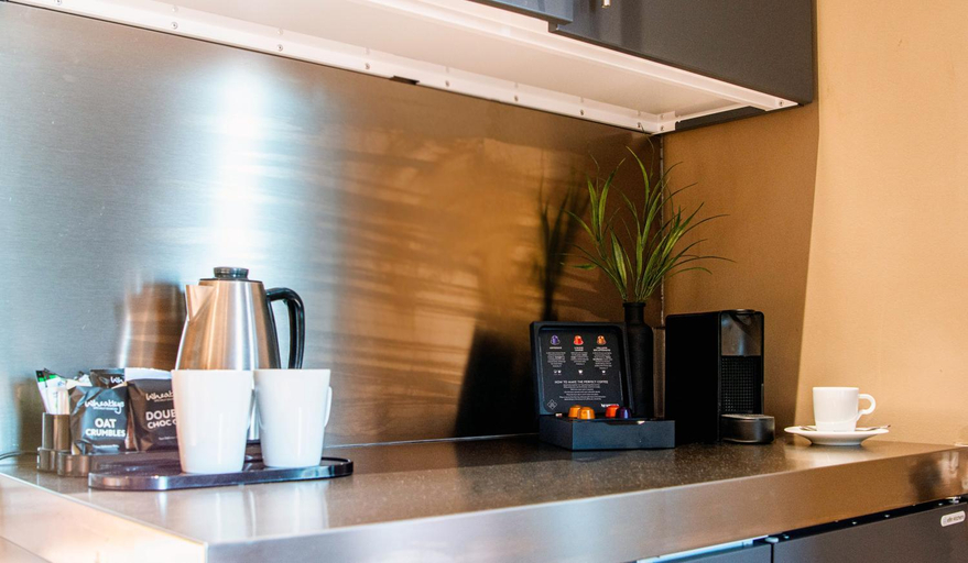 Others 5, Eton House - Self Check-In, Ensuite Rooms & Self-Catering Studios, Somerset