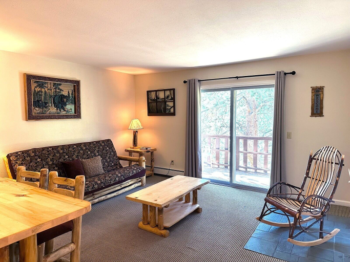 Living area 2, Fawn Valley Inn: 290 1 Bedroom Condo, Larimer