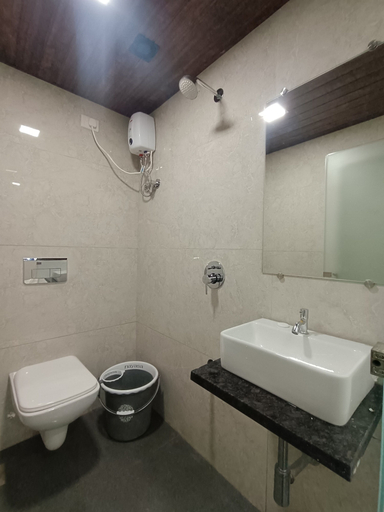 Bathroom 4, AR Residency, Mumbai Suburban