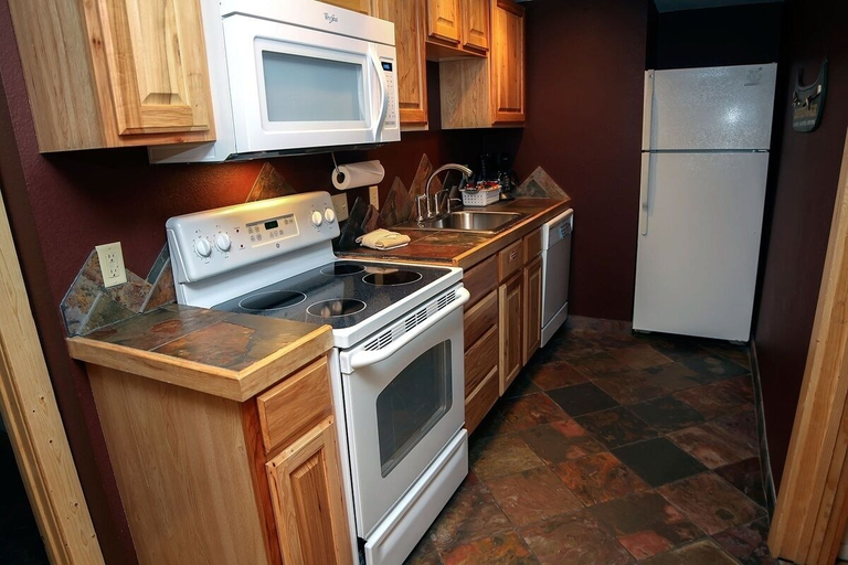 Private kitchen, Timber Creek Chalets: 3 2 Bedroom Chalet, Larimer