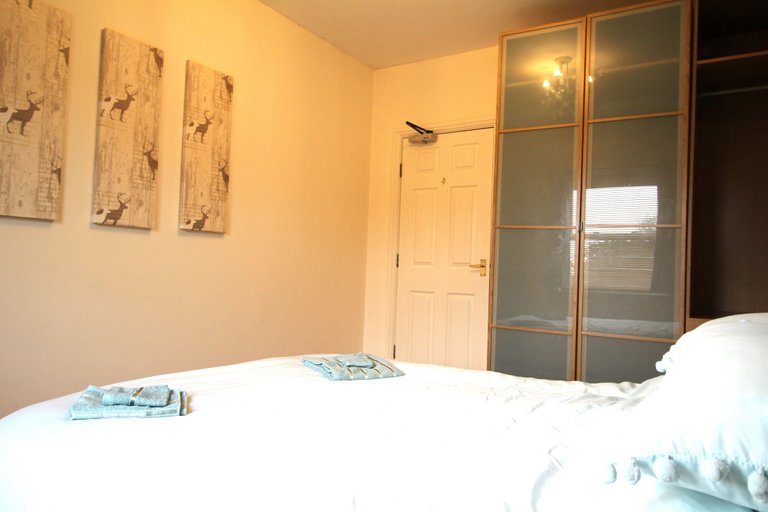 Others 4, Doncaster Central Apartment Sleeps 5 Very Quiet, Doncaster