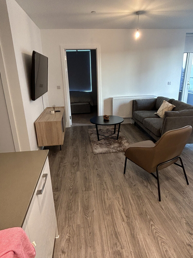 Others 4, Immaculate 2-bed Apartment in London, London