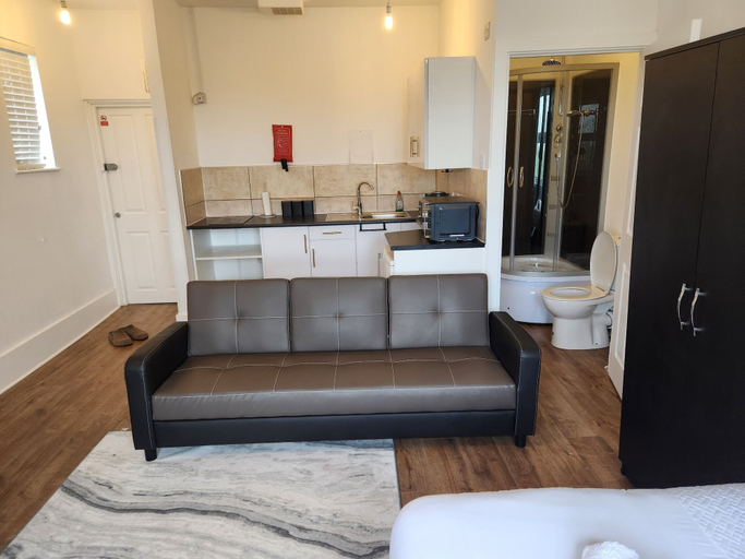 Others 4, 1 Bed Flat - Sleeps 3 - Parking - Wifi, Kent