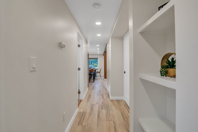 Interior 5, Pacific Northwest Retreat Duplex 3min from Seattle by RedAwning, Tukwila