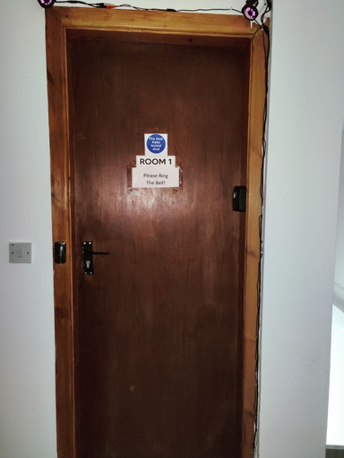 Others 4, Birmingham - Apartment - Sleeps 3 - Great Location, Birmingham