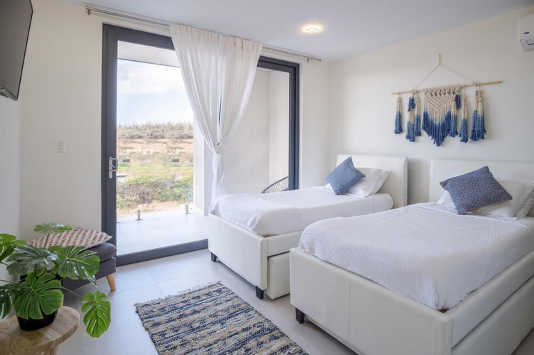 Bedroom 2, Endless Summer Boca Catalina