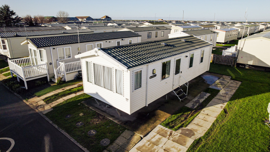 Exterior, Captivating 6-person Caravan in Rhyl, Denbighshire