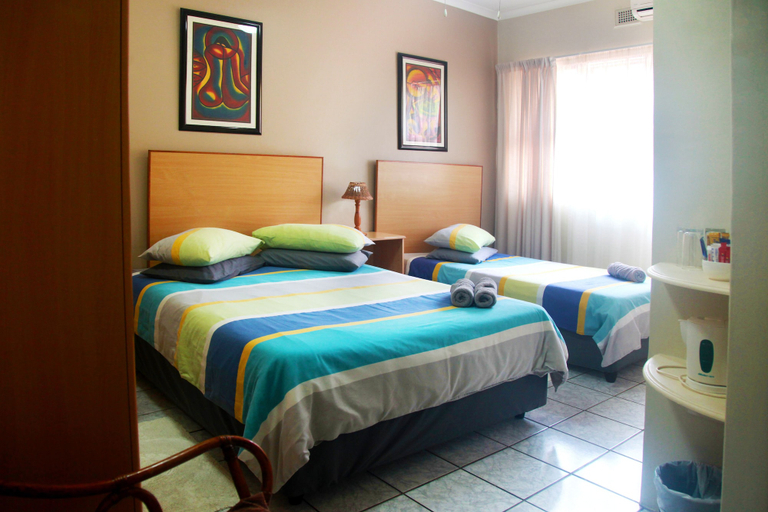 Bedroom 2, Mzimayi River Lodge, Ugu
