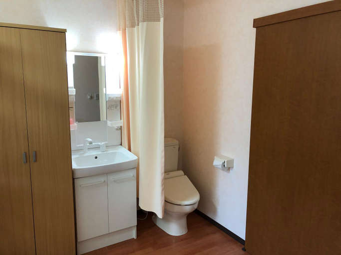 Bathroom 4, Alpine Guesthouse, Furano