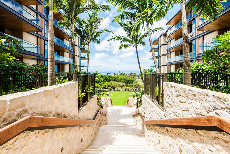 Property grounds 3, Park Lane 3300 3 Bedroom Apts by RedAwning, Honolulu