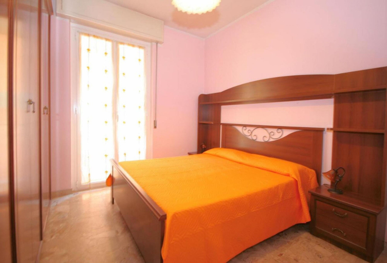 Bedroom 3, Vittorio Veneto 9 Int 1, Savona