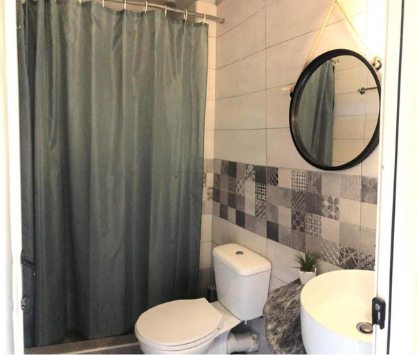 Bathroom, Tota Marinou, Central Greece