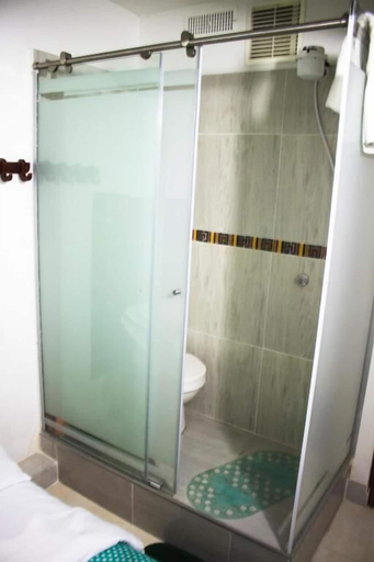 Bathroom, Hotel Punto 100, Santafé de Bogotá