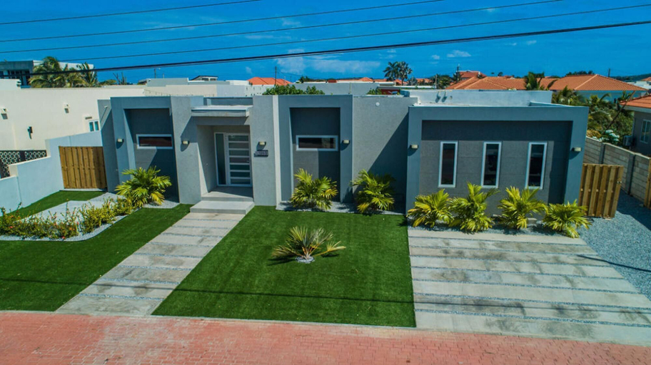 Exterior & Views 2, NEW 3BR 3BA Villa w Modern Decor and Private Pool