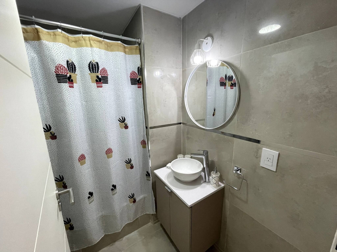 Bathroom 4, Luxury Temporary Rental With Pool in Caballito Num2202, Distrito Federal