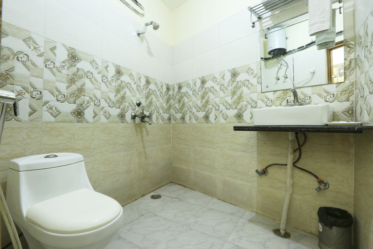 Bathroom 3, Hotel Lemon Suites & Banquet Noida Sector 62, Gautam Buddha Nagar