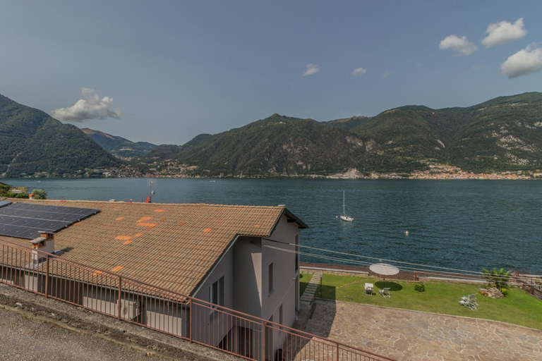 Room 4, Ninfea Apartments by Wonderful Italy - Sapphire, Como