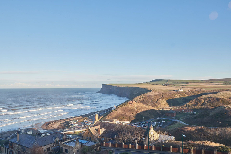 Room 3, Host Stay Huntcliff View Apartment, Redcar and Cleveland